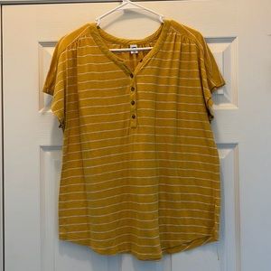 XL Old Navy Tee